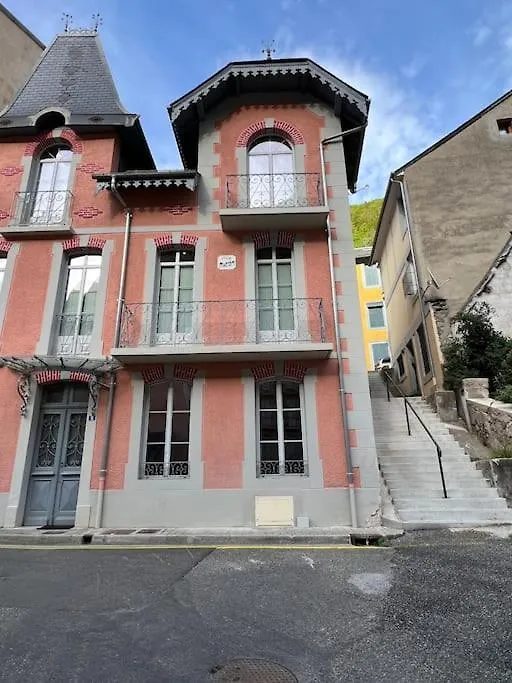 Joli T3 Renove Ds Une Villa 1900 Cauterets 0*,  France